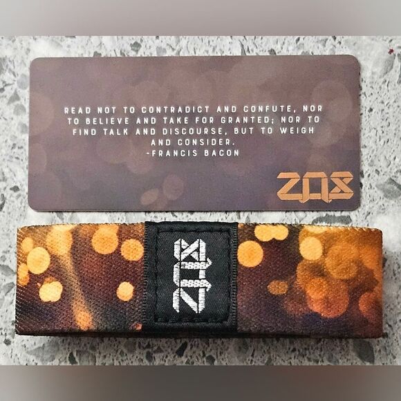 ZOX "EMBER EYES" #454 TRASH PANDA COLLECTIBLE RARE App Excl WRISTBAND - Picture 3 of 11
